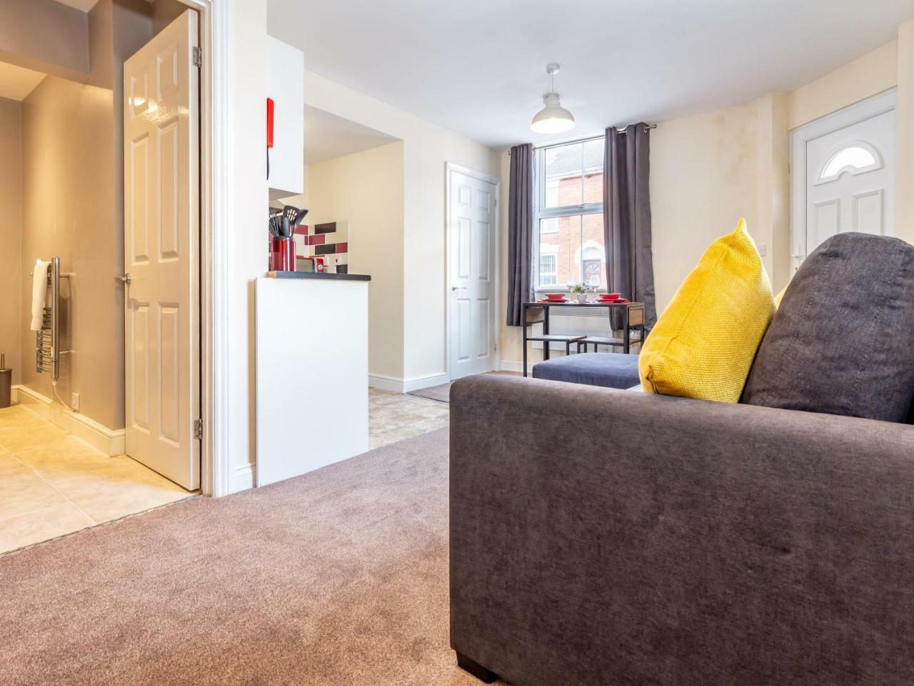 Northfield Street, Worcester City Centre - Guest Homes מראה חיצוני תמונה
